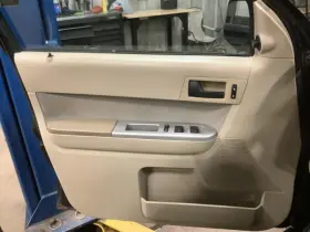 204.fd8c11 Escape 2011 Front Door Trim Panel 316590