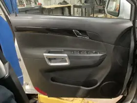 204.gm1l13 Captiva S 2013 Front Door Trim Panel 328341 204.gm1l13 Captiva S 2013 Front Door Trim Panel 328341