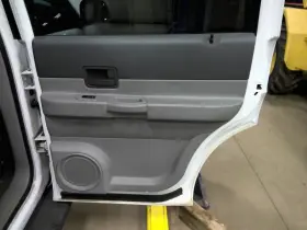 205.ch8207 Durango 2007 Door Trim Panel Rear 271273 205.ch8207 Durango 2007 Door Trim Panel Rear 271273