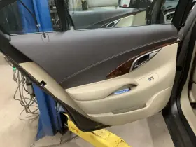 205.gm4l12 Lacrosse 2012 Door Trim Panel Rear 338353 205.gm4l12 Lacrosse 2012 Door Trim Panel Rear 338353