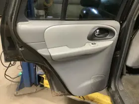 205.gm8g05 Trailblaz 2005 Door Trim Panel Rear 337661 205.gm8g05 Trailblaz 2005 Door Trim Panel Rear 337661