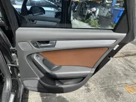 Audi 205.au1l13 A4 2013 Door Trim Panel Rear 1322806 Audi 205.au1l13 A4 2013 Door Trim Panel Rear 1322806