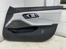 Bmw 204.bm1h22 2022 M3 Passenger Right Side Front Door Trim Panel Silverstone And Black Oem