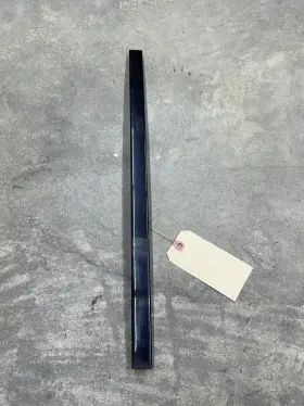 Bmw 2990886-03 12-15 Oem X1 E84 Rear Right Passenger Side Door Window Guide Bracket Unit