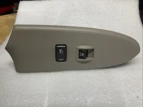 Chevrolet 25866980 2006-2009 Trailblazer Oem Power Window Door Control Switch Passenger
