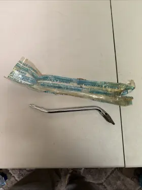 Chevrolet 3990498 Nos Vintage 1970s Gm Steering Column Shift Lever With Non Tilt Chevrolet 3990498 Nos Vintage 1970s Gm Steering Column Shift Lever With Non Tilt