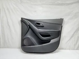 Chevrolet 42428118 2017-2022 Trax Door Trim Panel Front Right Passenger Side Oem 42743600 Chevrolet 42428118 2017-2022 Trax Door Trim Panel Front Right Passenger Side Oem 42743600