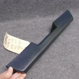 Chevrolet 74212-01010 1985-1988 Nova Lh Driver Front Door Arm Rest Pad Blue Vinyl Oem P781