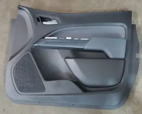 Chevrolet 84868075 2015-2021 Colorado Front Right Rh Passenger Door Panel Trim Card Chevrolet 84868075 2015-2021 Colorado Front Right Rh Passenger Door Panel Trim Card