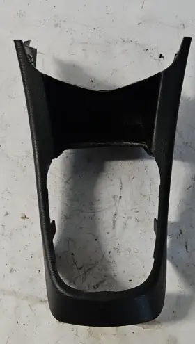 Chevrolet 95913060 2012-16 Chevy Sonic Automatic Transmission Shifter Trim Bezel Gm Oem Chevrolet 95913060 2012-16 Chevy Sonic Automatic Transmission Shifter Trim Bezel Gm Oem