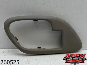 Chevrolet C2500 C3500 Oem 1995 Suburban Driver Side Front Inside Door Handle Bezel Trim