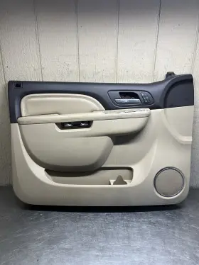 Chevrolet Gmc 22818522 10-14 Chevy Tahoe Yukon Suburban Denali Driver Front Door Panel Oem