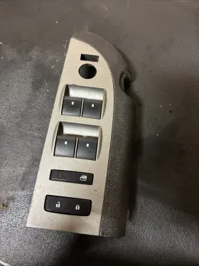 Chevrolet Smitley-390-11-671 2008 Silverado 1500 Front Left Driver Side Master Window Switch Bezel Chevrolet Smitley-390-11-671 2008 Silverado 1500 Front Left Driver Side Master Window Switch Bezel