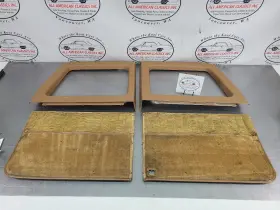 Chevrolet Truck 204.gm8c89 1989 Suburban Rear Barn Door Trim Panel Pair Lh/rh Tan - Oem Chevrolet Truck 204.gm8c89 1989 Suburban Rear Barn Door Trim Panel Pair Lh/rh Tan - Oem