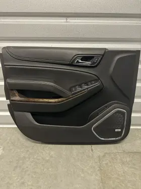Chevrolet Truck 204.gm8s17 15-20 Gm Suv Left Front Door Trim Panel Black Leather Bose Oem Chevrolet Truck 204.gm8s17 15-20 Gm Suv Left Front Door Trim Panel Black Leather Bose Oem