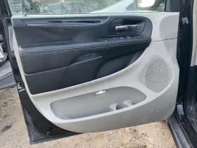 204.CH1615 CHRYSLER Town Front Door Panel Country