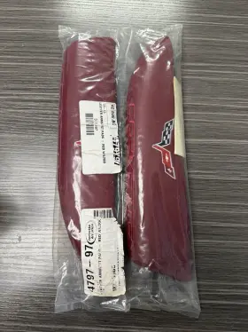 Corvette 479797 05-13 C6 Armrest Pads Red With Logo Coupe Convertible