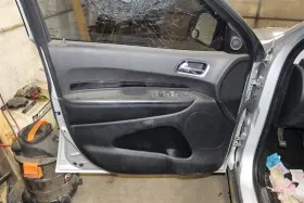 Dodge Truck 204.ch8e11 Durango 2011 Front Door Trim Panel 411705 Dodge Truck 204.ch8e11 Durango 2011 Front Door Trim Panel 411705