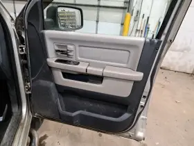 Dodge Truck 204.ch8m09 2009 Ram1500 Rh Pass Side Front Door Interior Trim Panel Black/lt Gray M9v3