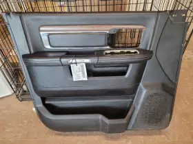 Dodge Truck 204.ch8n13 2013 Ram Oem Mopar Driver Door Panel Gjx9 199264 Dodge Truck 204.ch8n13 2013 Ram Oem Mopar Driver Door Panel Gjx9 199264