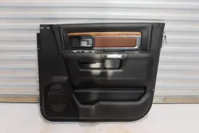 Dodge Trucks 1vy441u7ag 2013-2018 Ram 1500 2500 3500 Front Right Passenger Door Panel Trim Oem Dodge Trucks 1vy441u7ag 2013-2018 Ram 1500 2500 3500 Front Right Passenger Door Panel Trim Oem