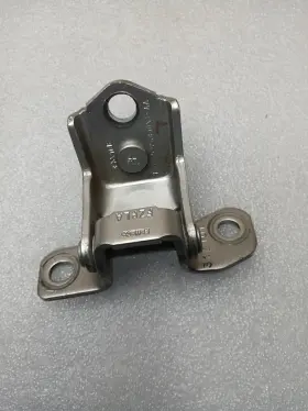 Ford 7e53-5426800 10 11 12 Fusion Lh - Drivers Side Rear Door Upper Hinge / Ford 7e53-5426800 10 11 12 Fusion Lh - Drivers Side Rear Door Upper Hinge /