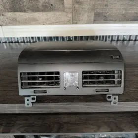 Ford 7l7z-78042a82-aa 2007-2014 Lincoln Navigator Upper Dash Center Air Vent With Clock Ford 7l7z-78042a82-aa 2007-2014 Lincoln Navigator Upper Dash Center Air Vent With Clock