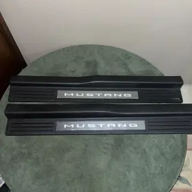 Ford Ar33-6313201-bbw Mustang Gt Door Sill Scuff Plate S197 5th Gen Mk5 05-09 Ford Ar33-6313201-bbw Mustang Gt Door Sill Scuff Plate S197 5th Gen Mk5 05-09