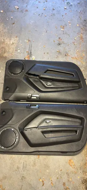 Ford Ar3z6323942da 2010-2014 Mustang And Passenger Interior Door Panels California Special Edition
