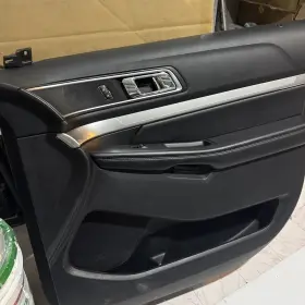 Ford Jb537823942 2016-2019 Explorer Oem Right Front Door Panel Ford Jb537823942 2016-2019 Explorer Oem Right Front Door Panel