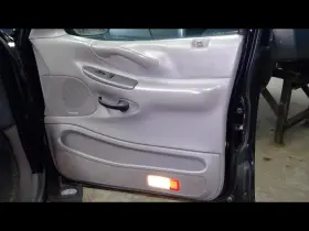 Ford Truck 204.fd8e98 Expediton 1998 Front Door Trim Panel 1601965 Ford Truck 204.fd8e98 Expediton 1998 Front Door Trim Panel 1601965