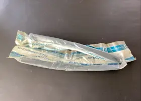 General Motors 364387 Nos Oem Gm 1977-79 Chevy Gmc Truck Front Door Pull Straps Blue Pair
