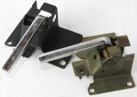 General Motors 38-6450 1981-91 Chevy K5 Blazer Oem Door Handles Inside Lh Rh