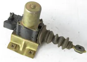 General Motors 5045678 1977-91 Chevy K5 Blazer Oem Door Lock Actuators - Lh Rh