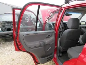 General Motors - Foreign 205.gf1300 2000 Tracker Inside Door Trim Panel Left Rear Manual 205381