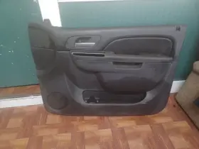 General Motors L0185254 10-14 Silverado Tahoe Suburban Yukon Front Passenger Door Panel Ebony Oem