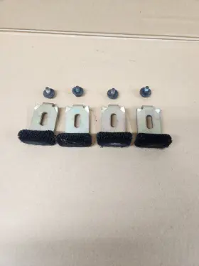 Gm 10198277 Oem Door Glass Felt Block Guides For Vehicles