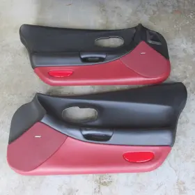 Gm 10247319 97 98 99 00 01 02 03 04 Corvette Original Red Door Panel Set 7320