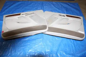 Gm 15133695 03-07 Cadillac Escalade Front Door Panels With Power Window Heated Seat Switches