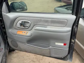 Gm Trucks 15711656 96-99 Silverado 1500 Passenger Right Front Door Trim Panel With Switches Gray