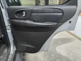 Gmc 15215226 2005 - 2009 Envoy Driver Rear Door Trim Panel Ebony-48i Oem Gmc 15215226 2005 - 2009 Envoy Driver Rear Door Trim Panel Ebony-48i Oem