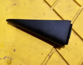 Honda 72940-tla-a0 Genuine 17-22 Cr-v Right Rear Door Inner Panel Corner Molding Trim Oem