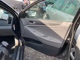 Hyundai 204.hy1s13 Sonata 2013 Front Door Trim Panel 1390382 Hyundai 204.hy1s13 Sonata 2013 Front Door Trim Panel 1390382
