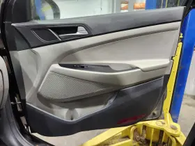 Hyundai 82308d3050tgg 16-18 Tucson Front Door Trim Panel Right Passenger Side Gray Oem Hyundai 82308d3050tgg 16-18 Tucson Front Door Trim Panel Right Passenger Side Gray Oem