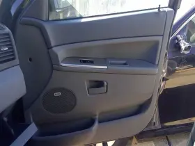 Jeep 204.am8607 Passenger Front Door Trim Panel Fits 2007 Grandcher 575249