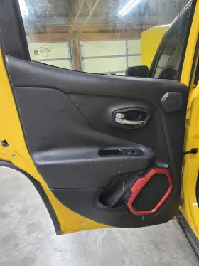 Jeep 6mt67lxhaa 2015 - 2022 Renegade Left Rear Door Trim Panel Black/ Red Oem