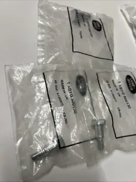 Land Rover Byg500130 Defender Rear Door Check Strap Bolt Lot Of 3 Genuine Part