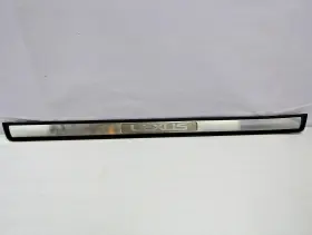 Lexus 67912-48030 1999-2003 Rx300 Left Front Driver Door Sill Outer Scuff Plate Trim Oem Lexus 67912-48030 1999-2003 Rx300 Left Front Driver Door Sill Outer Scuff Plate Trim Oem