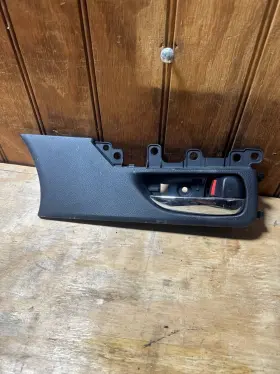 Lexus 69277-x1413 2016 - 2018 Es350 Es300h Front Right Interior Door Handle Bezel Cover Oem