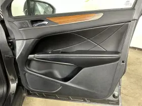 Lincoln 204.fd2c17 Mkc 2017 Front Door Trim Panel 2586884